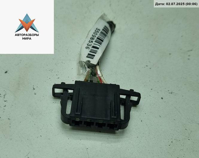 разъем (фишка) проводки Volkswagen Bora 1 поколение 1999, 2.0 л., бензин, МКПП, чёрный, универсал, 1J0972704 - фото №1