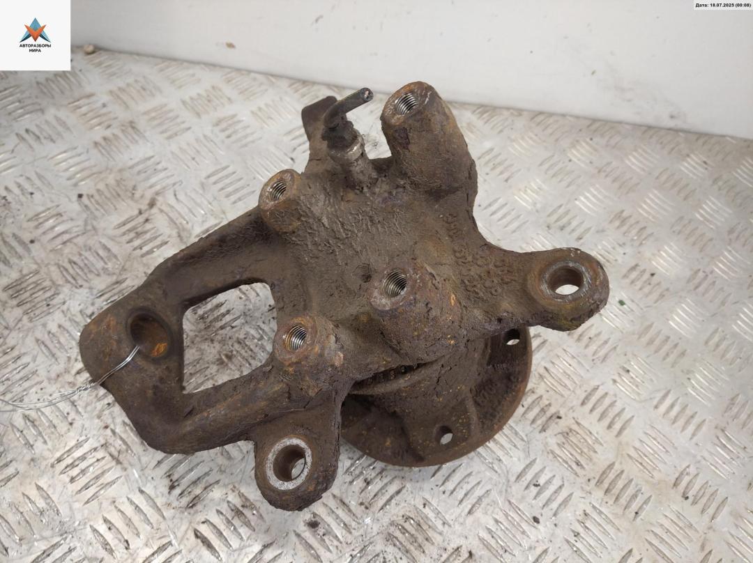 ступица передняя правая Volkswagen LT 2 поколение 2005, 2.5 л., дизель, МКПП, белый, микроавтобус - фото №1