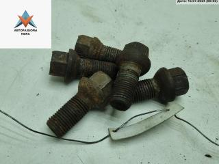 болт колесный Volkswagen Golf 4 поколение 1998, 1.4 л., бензин, МКПП, чёрный, хетчбэк 3 дв.