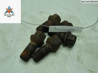 болт колесный Volkswagen Golf 4 поколение 1998, 1.4 л., бензин, МКПП, чёрный, хетчбэк 3 дв.