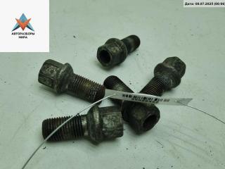 болт колесный Volkswagen Passat B6 2008, 1.8 л., бензин, МКПП, чёрный, универсал