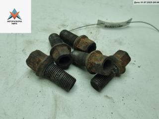 болт колесный Volkswagen Passat B5 1997, 1.9 л., дизель, МКПП, синий, универсал