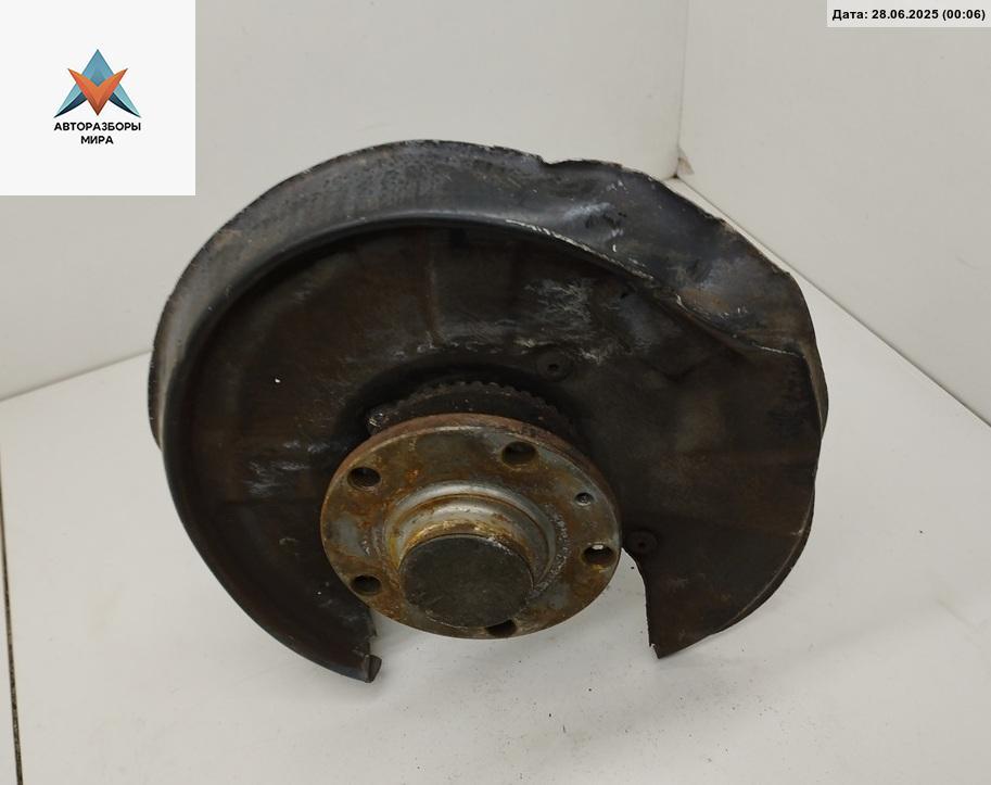 ступица задняя правая Audi A4 B7 2005, 2.0 л., дизель, АКПП, синий, универсал - фото №1