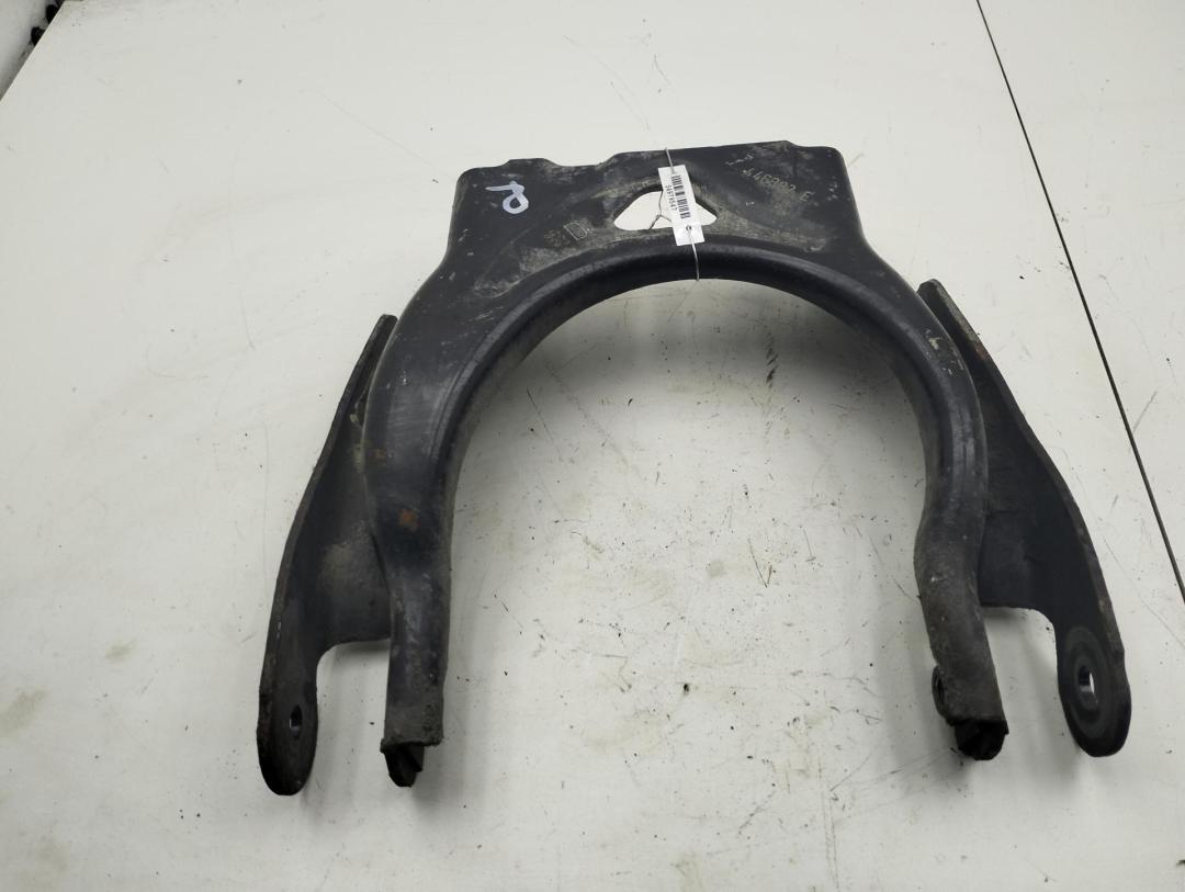 рычаг передний правый Peugeot 407 2007, 2.2 л., дизель, МКПП, чёрный, универсал