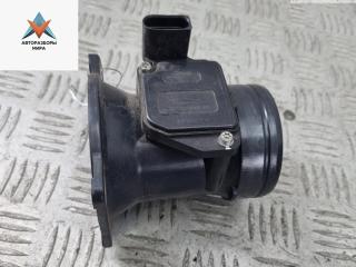 Расходомер (измеритель потока воздуха) Volkswagen Passat B5 1998, 1.6 л., бензин, МКПП, чёрный, универсал