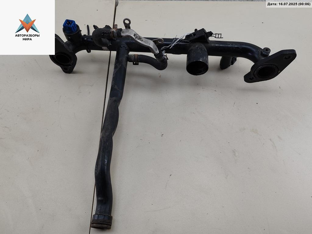 трубка охлаждающей жидкости Audi A4 B5 1997, 2.8 л., бензин, АКПП, 078121071BC - фото №1