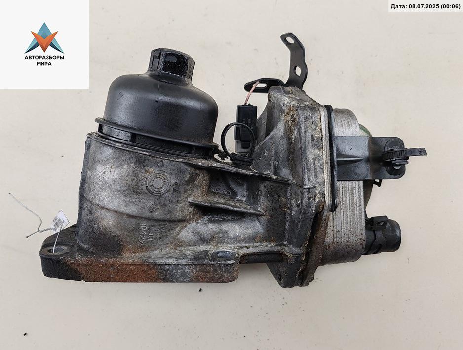 корпус масляного фильтра Peugeot 407 1 поколение 2006, 2.2 л., дизель, МКПП, универсал, 104279 - фото №1