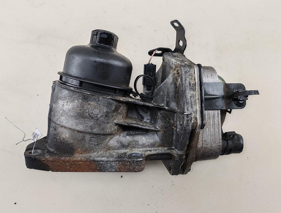 корпус масляного фильтра Peugeot 407 1 поколение 2006, 2.2 л., дизель, МКПП, универсал, 104279 - фото №1