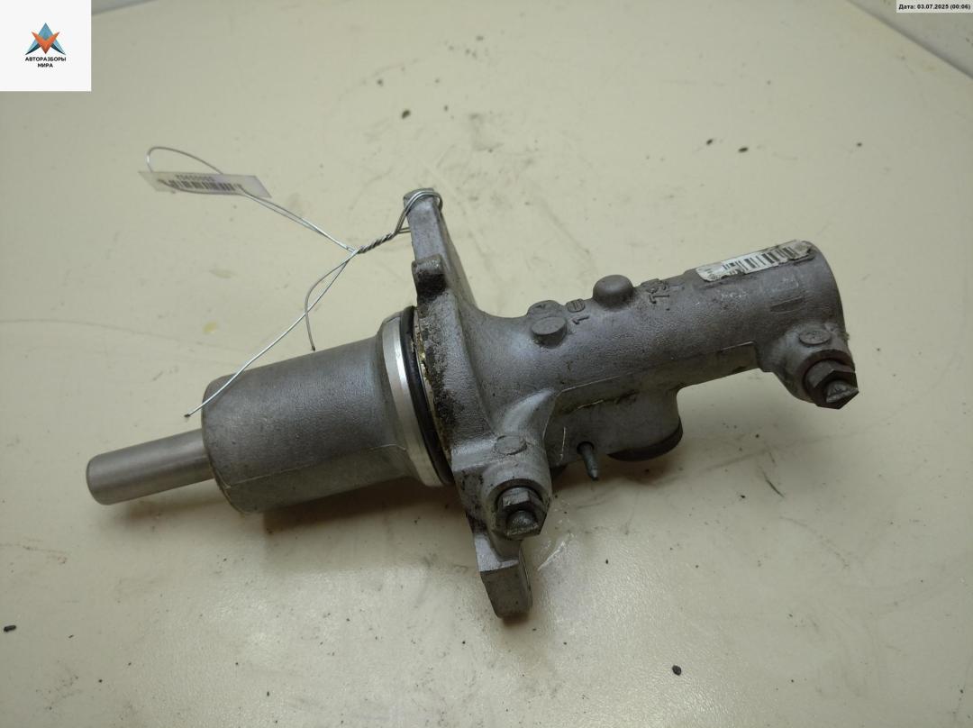 цилиндр тормозной главный Mercedes-Benz Sprinter 2 поколение (W906) 2011, 2.2 л., дизель, МКПП, серый, микроавтобус - фото №1