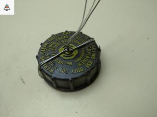 Крышка бачка тормозной жидкости Volkswagen Transporter T4 1997, 2.4 л., дизель, МКПП, жёлтый, микроавтобус