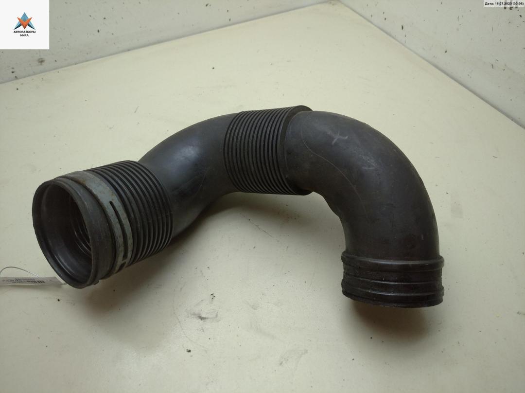 патрубок воздушного фильтра Volkswagen LT 2 поколение 2005, 2.5 л., дизель, 2D0129627M - фото №1