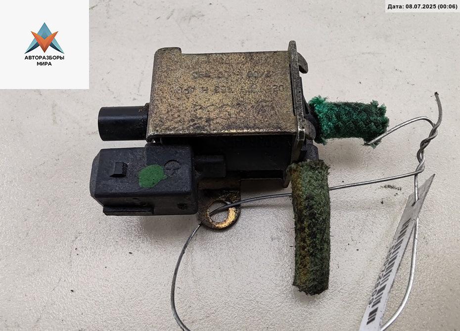 электромагнитный клапан Audi A6 4B/C5 2000, 2.4 л., бензин, АКПП, синий, седан, 026906283 - фото №1