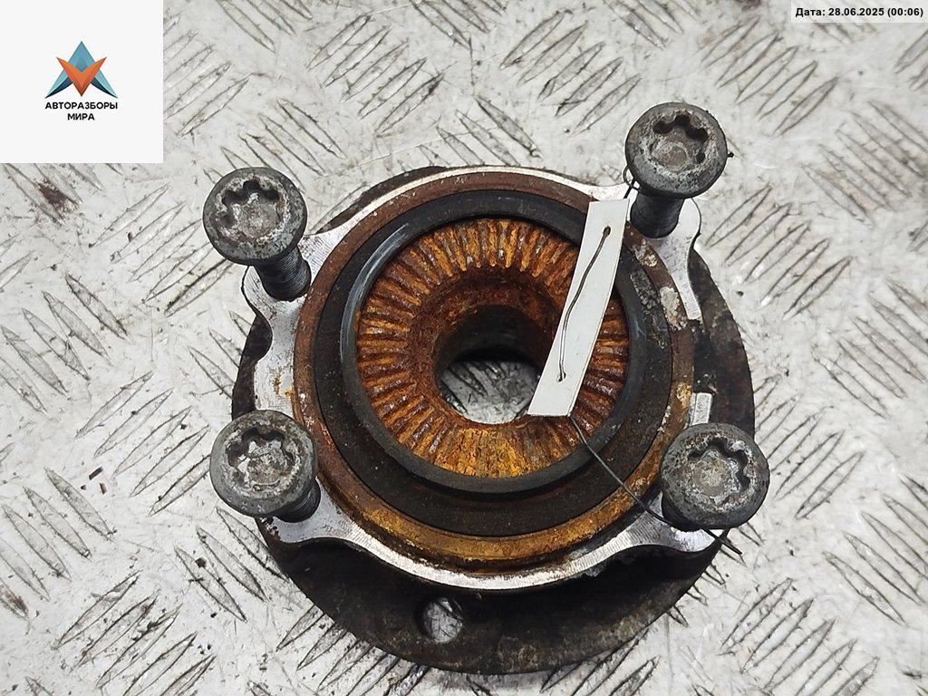 ступица передняя правая BMW 5 серия F07/F10/F11 2012, 3.0 л., дизель, АКПП, чёрный, универсал - фото №1