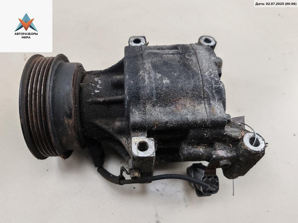 компрессор кондиционера Toyota COROLLA VERSO 2003, 2.0 л., дизель, 4472206352 - фото №1