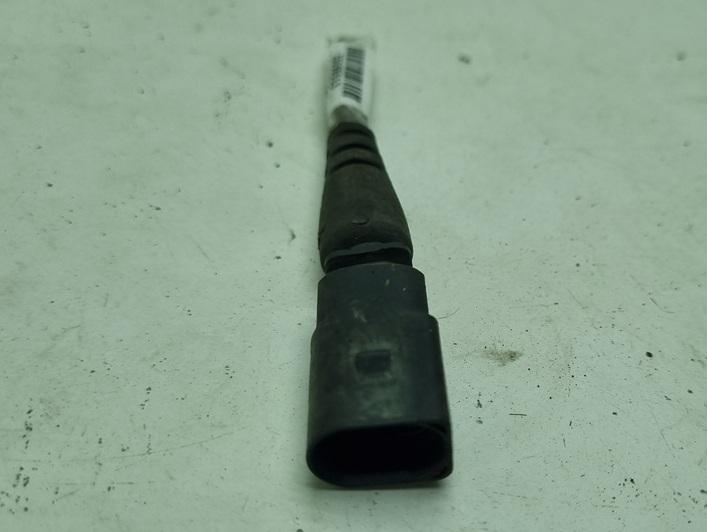 разъем (фишка) проводки Volkswagen Passat B6 2006, 2.0 л., дизель, МКПП, чёрный, универсал, 1J0973802