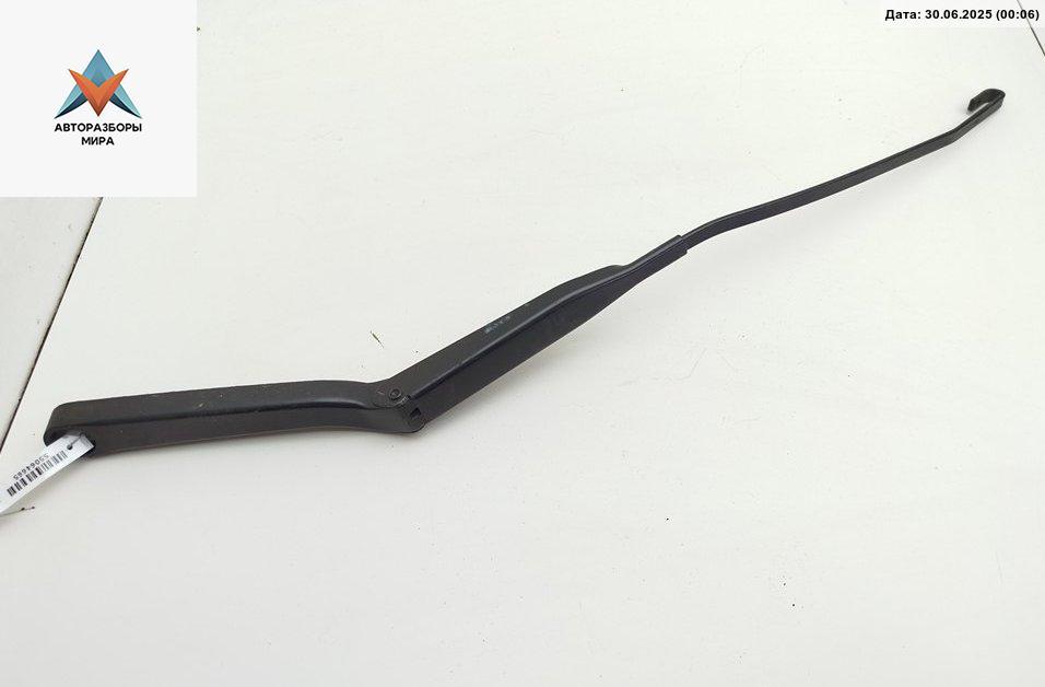 Щеткодержатель (поводок стеклоочистителя) передний BMW 3 серия E36 1996, 1.6 л., бензин, МКПП, зелёный, хетчбэк 3 дв., 8392008 - фото №1