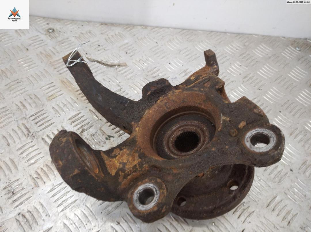 ступица передняя правая Volkswagen Transporter T4 1996, 2.5 л., дизель, МКПП, синий, микроавтобус - фото №1