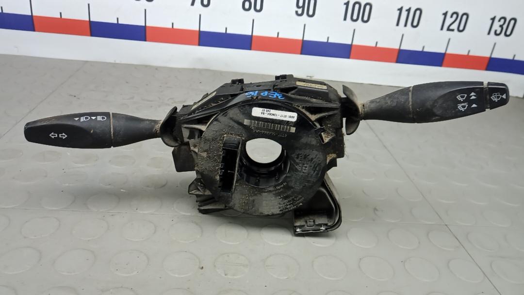 переключатель подрулевой Ford Transit Connect 1 поколение 2007, 1.8 л., дизель, МКПП, 2T1T13335AB, YC1117A553AC - фото №1