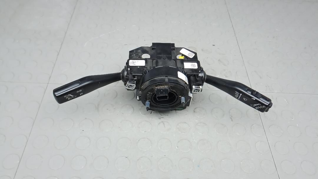 переключатель подрулевой Volkswagen Tiguan 1 поколение 2009, 2.0 л., дизель, МКПП, внедорожник 5 дв., 1K0959653C, 1K0953513E, 1K0953519J, 1K0953503JH - фото №1