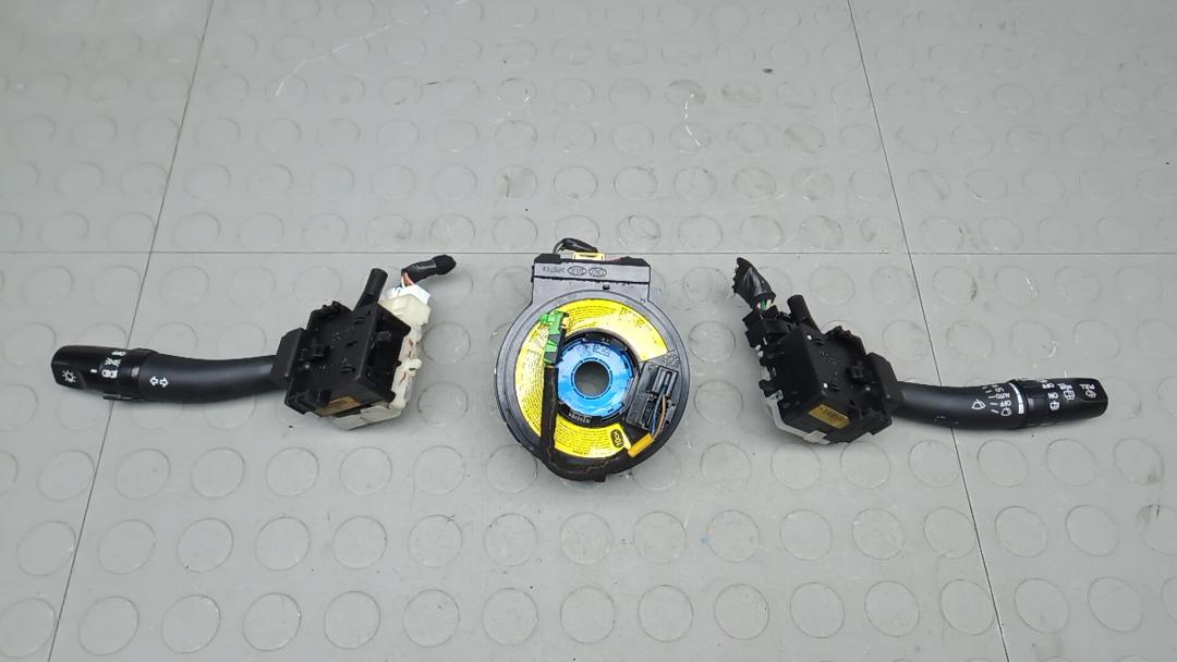 переключатель подрулевой Hyundai Santa Fe 2 поколение (CM) 2007, 2.2 л., дизель, МКПП, внедорожник 5 дв., 934902B200, 934102B500CA, 934202B600CA, 6466889 - фото №1