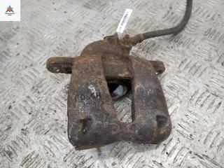 суппорт передний левый Fiat Stilo 1 поколение 2002, 1.6 л., бензин, МКПП, чёрный, хетчбэк 5 дв.