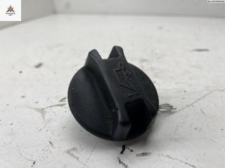 пробка маслозаливная Nissan X-Trail T30 [рестайлинг] 2004, 2.2 л., дизель, МКПП, чёрный, внедорожник 5 дв.