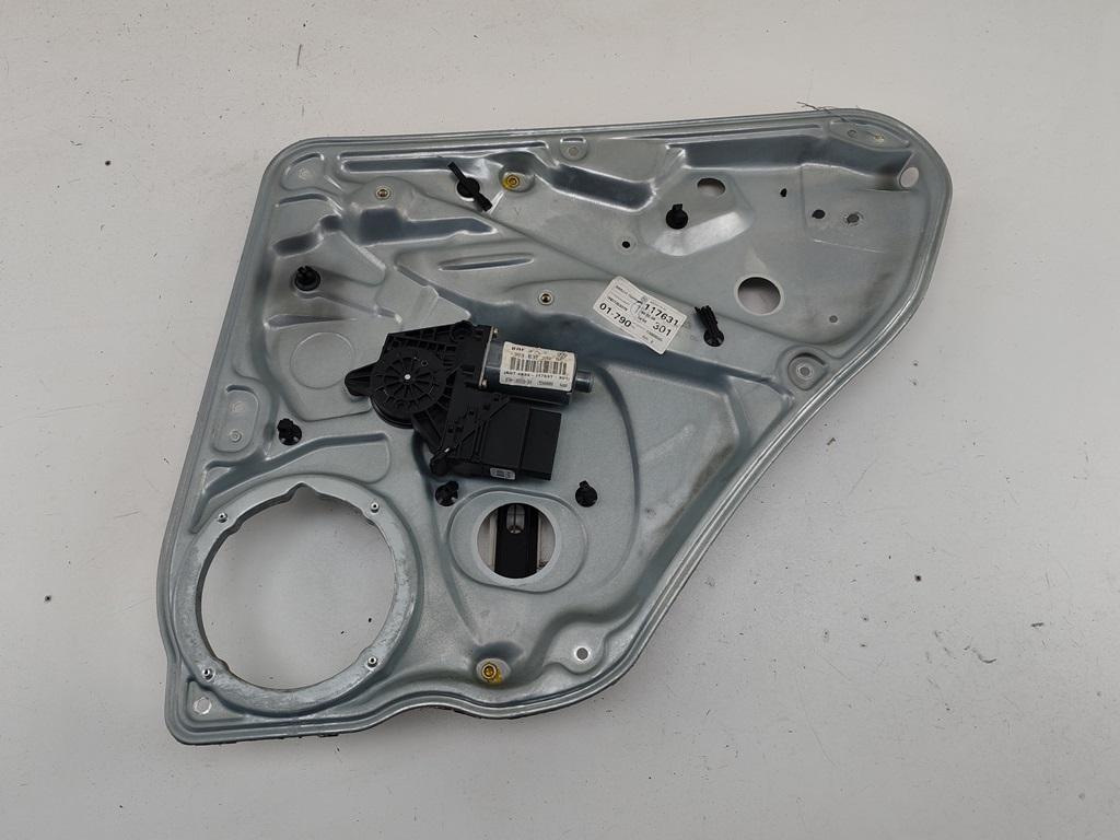 стеклоподъемник электрический задний правый Volkswagen Passat B5+ (GP) 2004, 1.9 л., дизель, АКПП, чёрный, универсал, 3B9839752BF