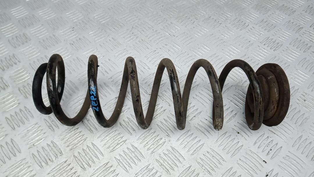 пружина задняя Volkswagen Golf 5 поколение 2007, 1.9 л., дизель, МКПП, универсал, 1K0511115BG - фото №1