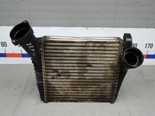 радиатор интеркулера Volkswagen Touareg 1 поколение 2005, 3.0 л., дизель, АКПП, внедорожник 5 дв., 7L6145803H