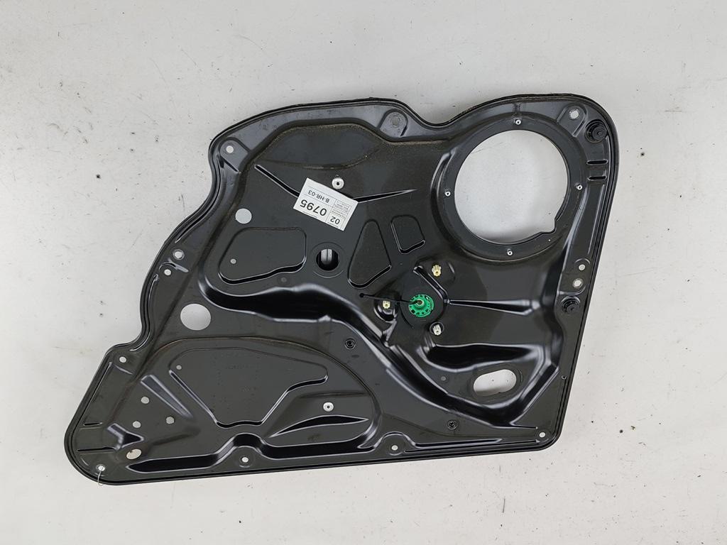 стеклоподъемник электрический задний правый Volkswagen Passat B6 2007, 2.0 л., дизель, МКПП, синий, универсал, 3C4839756H - фото №1