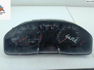 приборная панель Audi A6 4B/C5 1998, 2.4 л., бензин, МКПП, зелёный, универсал, 4B0919860F