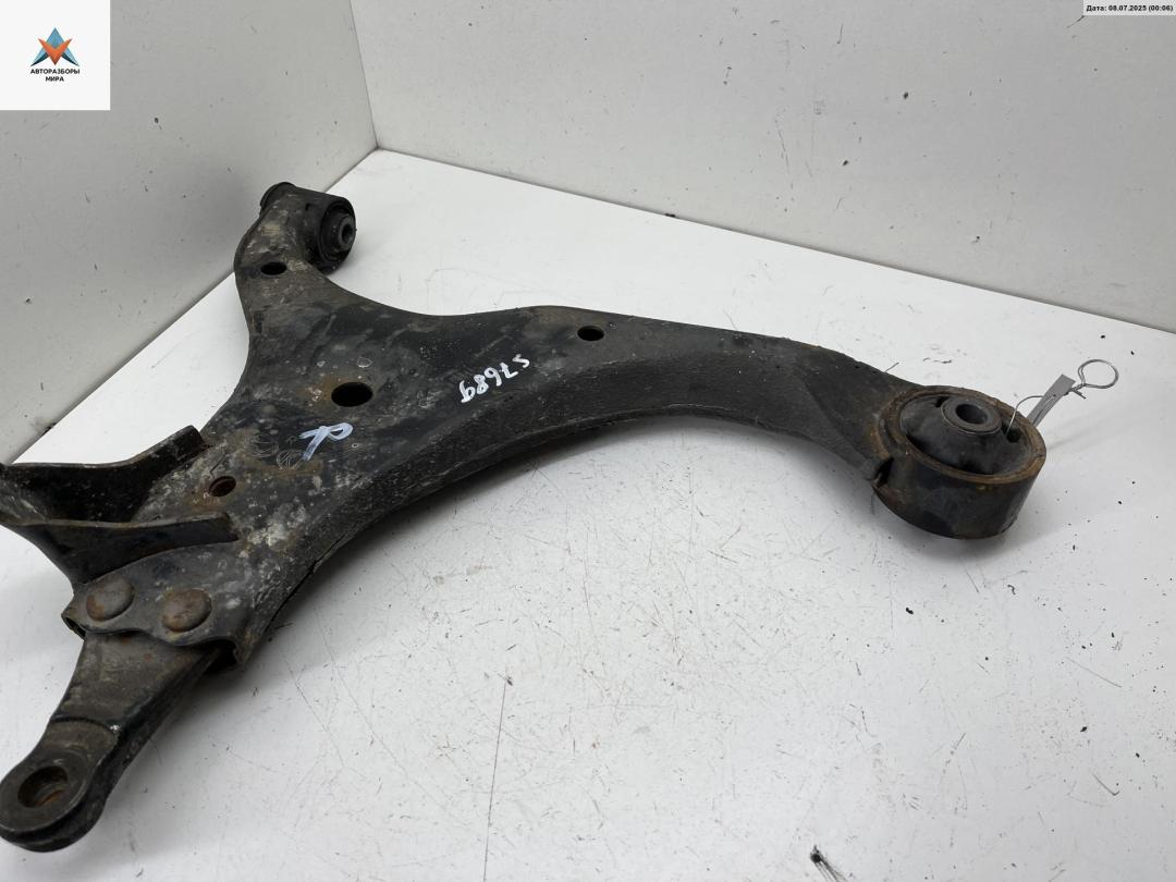 рычаг передний правый Kia Carens 3 поколение 2006, 2.0 л., дизель, МКПП, серый, минивэн - фото №1