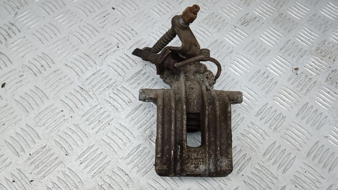 суппорт задний правый Skoda Octavia 2 поколение (A5) 2006, 1.9 л., D TDI PD, дизель, МКПП, хетчбэк 5 дв., 1K0615424J - фото №1