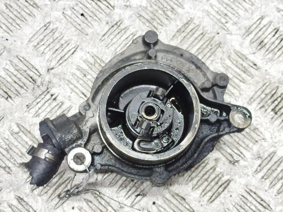 насос вакуумный BMW 3 E46 2002, 2.0 л., дизель, АКПП, серый, универсал, 7787366