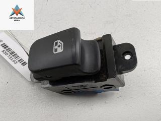 кнопка стеклоподъемника заднего левого Kia Carens 3 поколение 2006, 2.0 л., дизель, МКПП, серый, минивэн, 935801D0003W