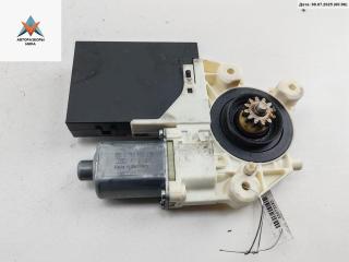 моторчик стеклоподъемника передний левый Ford Focus 2 поколение 2006, 1.6 л., i, МКПП, универсал, 981405103