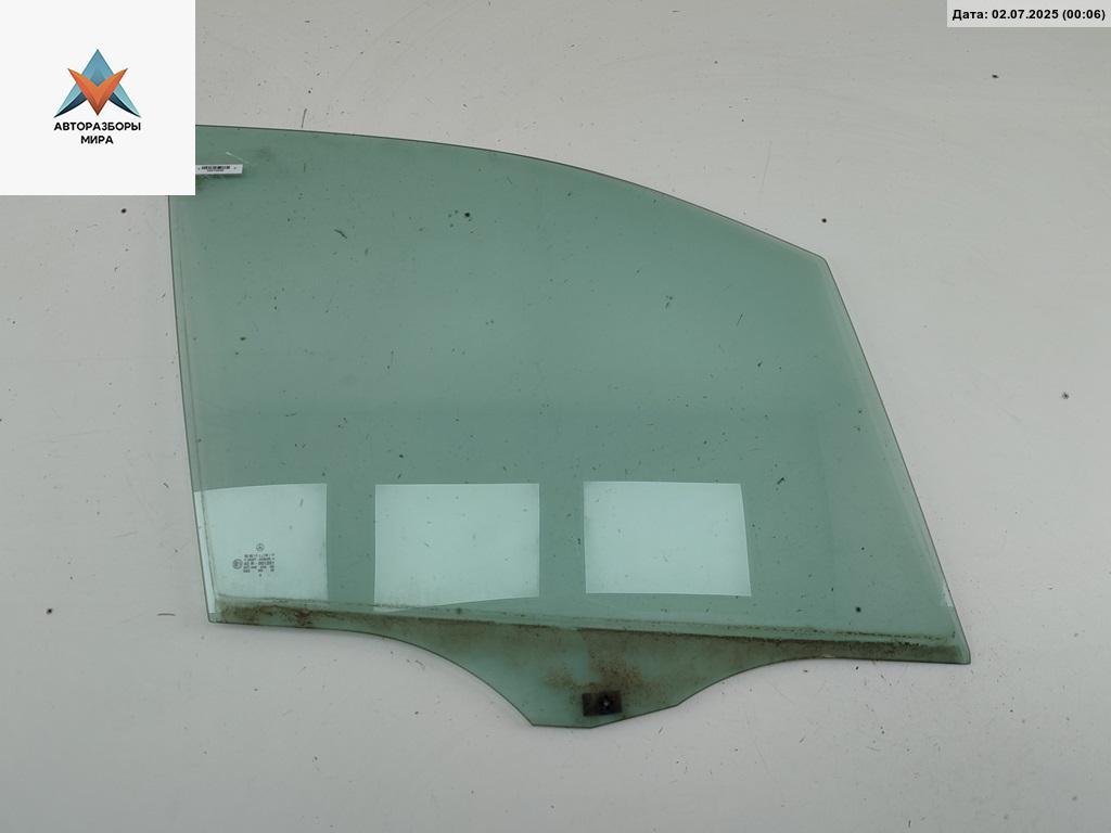 стекло двери передней правой Mercedes-Benz A-Класс W168 1998, 1.4 л., бензин, АКПП, синий, хетчбэк 5 дв. - фото №1