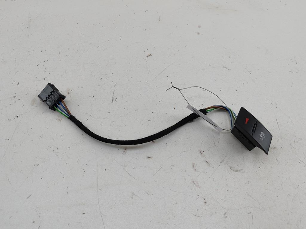 кнопка центрального замка Audi A6 4B/C5 1998, 2.5 л., дизель, МКПП, серый, седан, 4B1962107 - фото №1