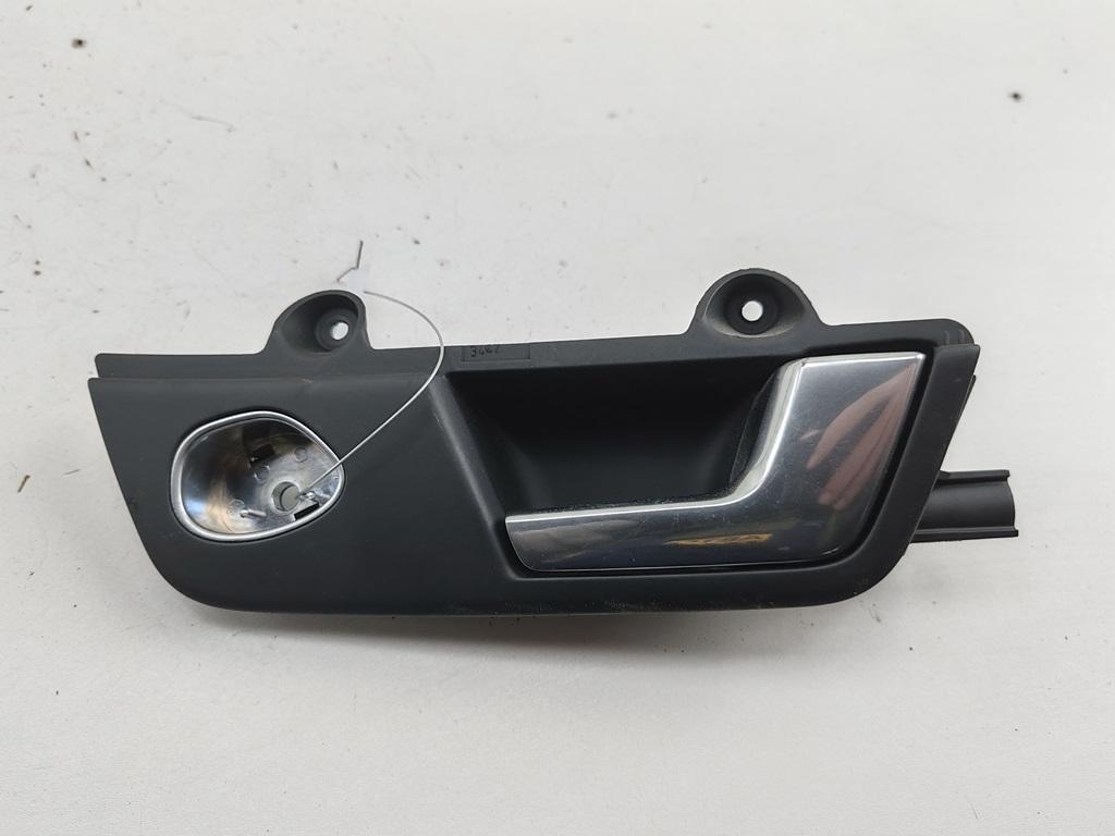 ручка внутренняя передняя правая Audi A4 B6 2002, 2.0 л., бензин, МКПП, синий, универсал, 8E1837020