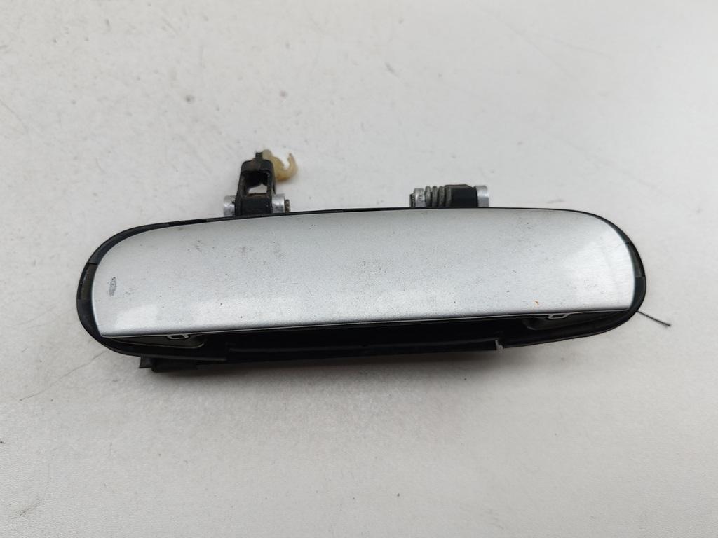 ручка наружная передняя правая Audi A6 4B/C5 1999, 2.4 л., бензин, МКПП, серый, седан, 4B2837886 - фото №1