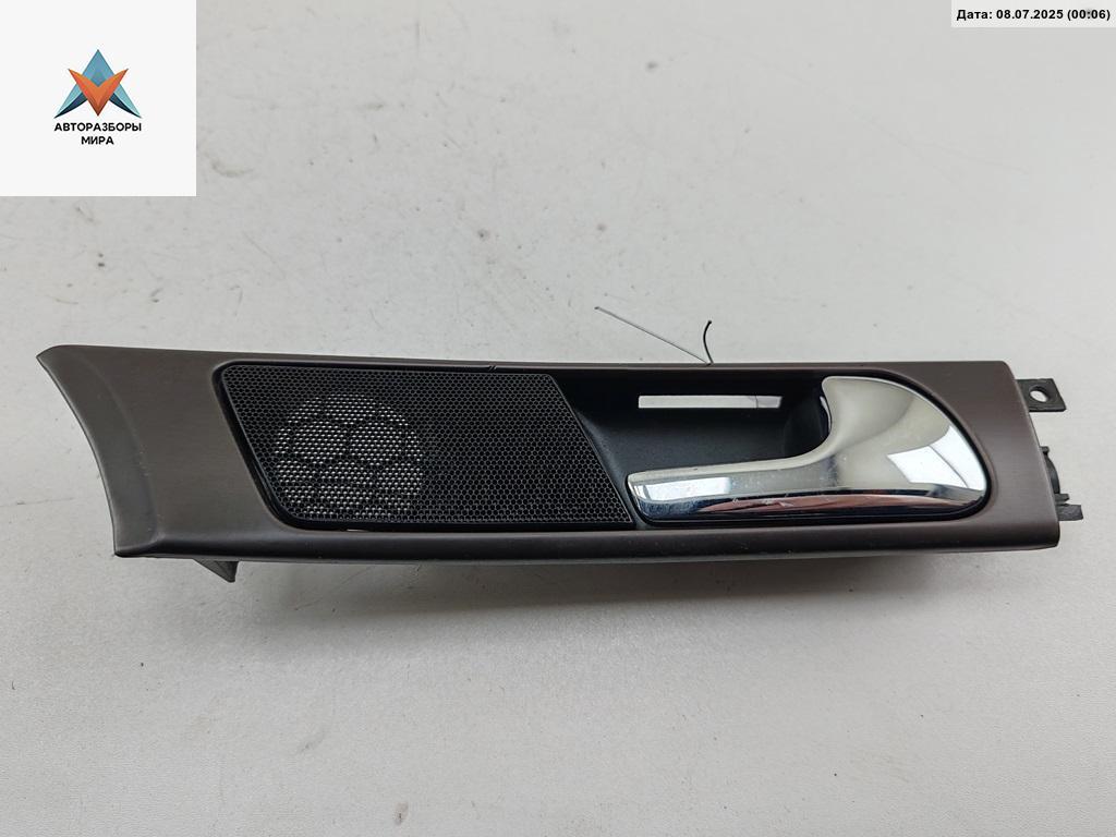 ручка внутренняя передняя правая Audi A6 4B/C5 1998, 2.5 л., дизель, АКПП, чёрный, универсал, 4B0837020 - фото №1