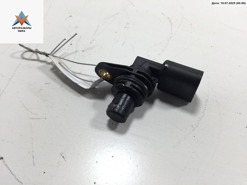 датчик распредвала Volkswagen Golf 4 поколение 2000, 1.6 л., бензин, МКПП, синий, универсал, 036907601B - фото №1