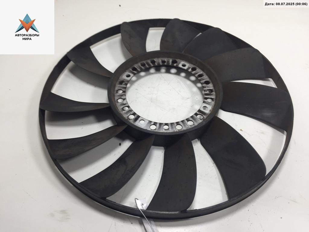 крыльчатка вентилятора (лопасти) Volkswagen Passat B5 1999, 1.8 л., бензин, АКПП, серый, универсал, 058121301B - фото №1