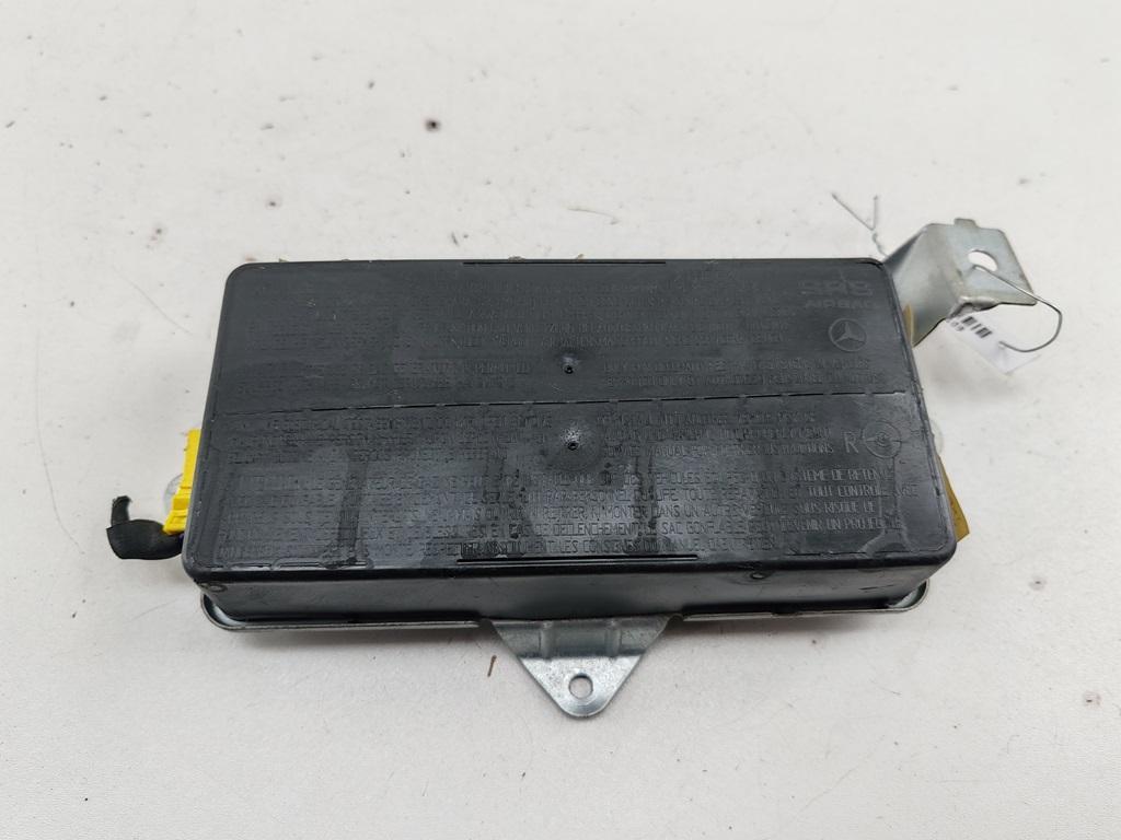 подушка безопасности дверная Mercedes-Benz A W168 2003, 1.6 л., бензин, МКПП, чёрный, хетчбэк 5 дв., 6016055