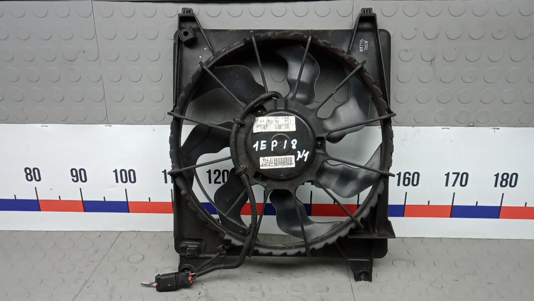 вентилятор радиатора Hyundai H-1 Starex 1997 2015, 2.5 л., дизель, МКПП, микроавтобус - фото №1