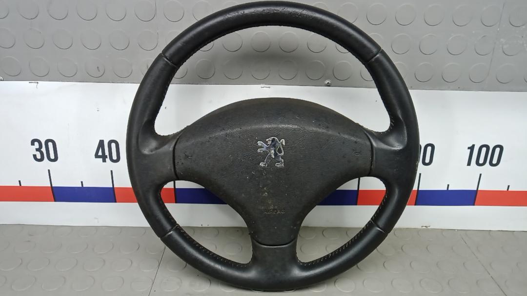 руль Peugeot 3008 1 поколение 2010, 1.6 л., бензин, МКПП, хетчбэк 5 дв. - фото №1