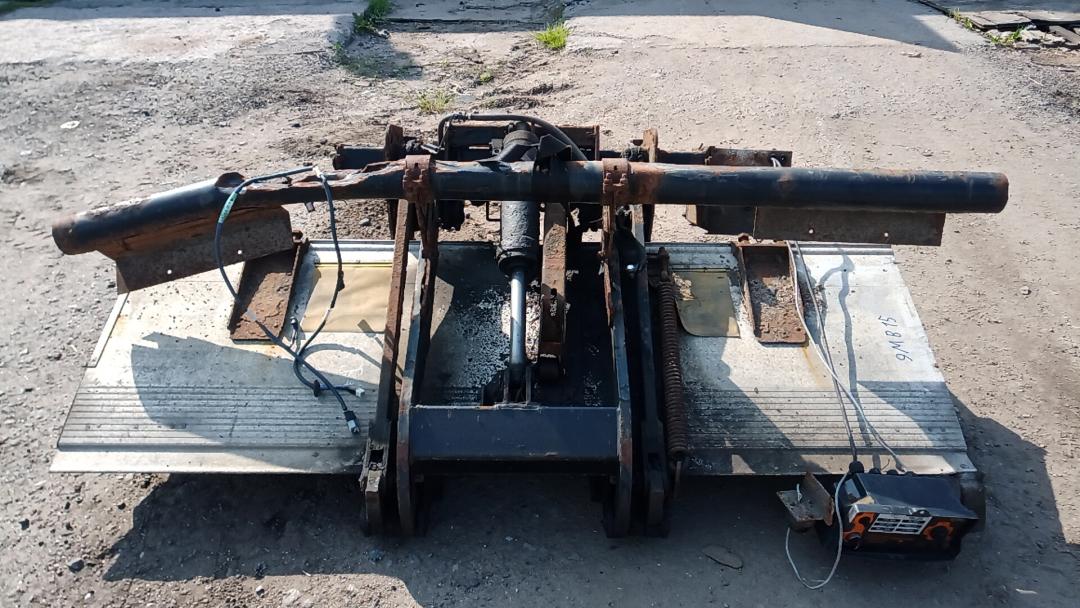 борт откидной Mercedes-Benz Atego 1 поколение 2007, 6.2 л., дизель, МКПП, грузовик - фото №1