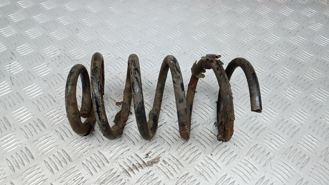 пружина задняя Hyundai Santa Fe 2 поколение (CM) 2006, 2.2 л., дизель, МКПП, внедорожник 5 дв., 553302B221 - фото №1