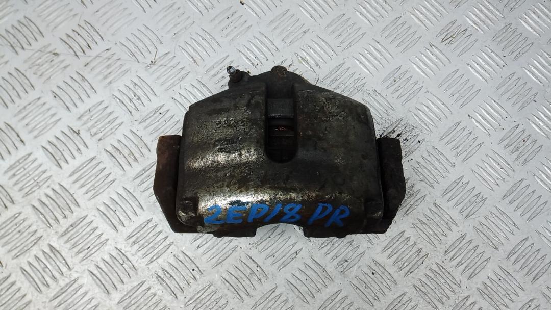 суппорт передний правый Volkswagen Touran 1 поколение 2005, 1.9 л., дизель, МКПП, минивэн, 1K0615124E - фото №1