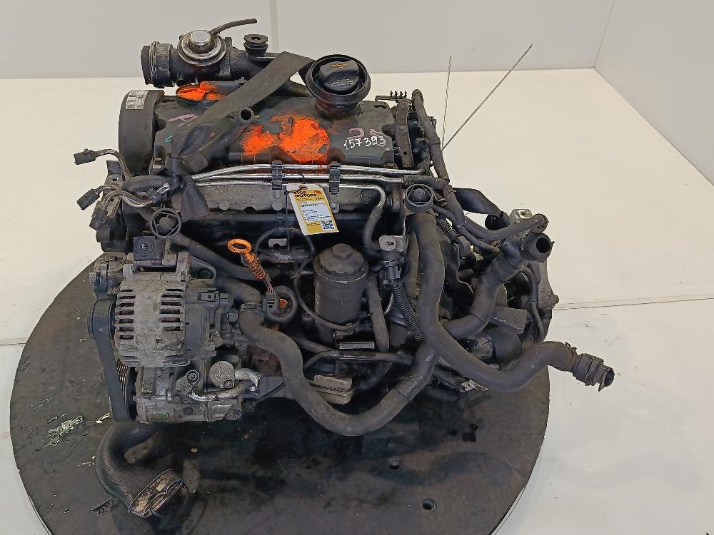 двигатель Volkswagen Golf 5 поколение 2006, цвет, BJB - фото №1